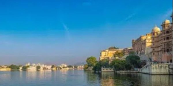 Jag-Mandir-jaipur-to-udaipur-taxi-service-rathore-tour-and-travels