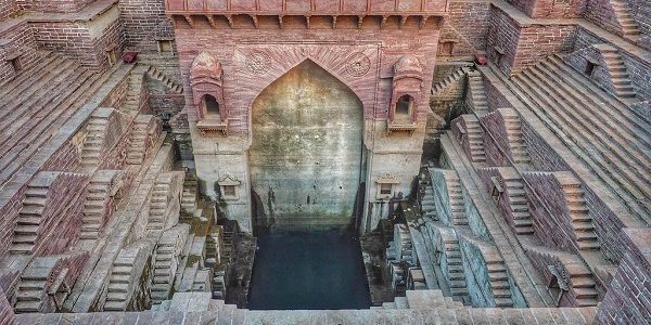 toorji-ka-jhalra-bavdi-jaipur-to-jodhpur-taxi-service-rathore-tour-and-travels